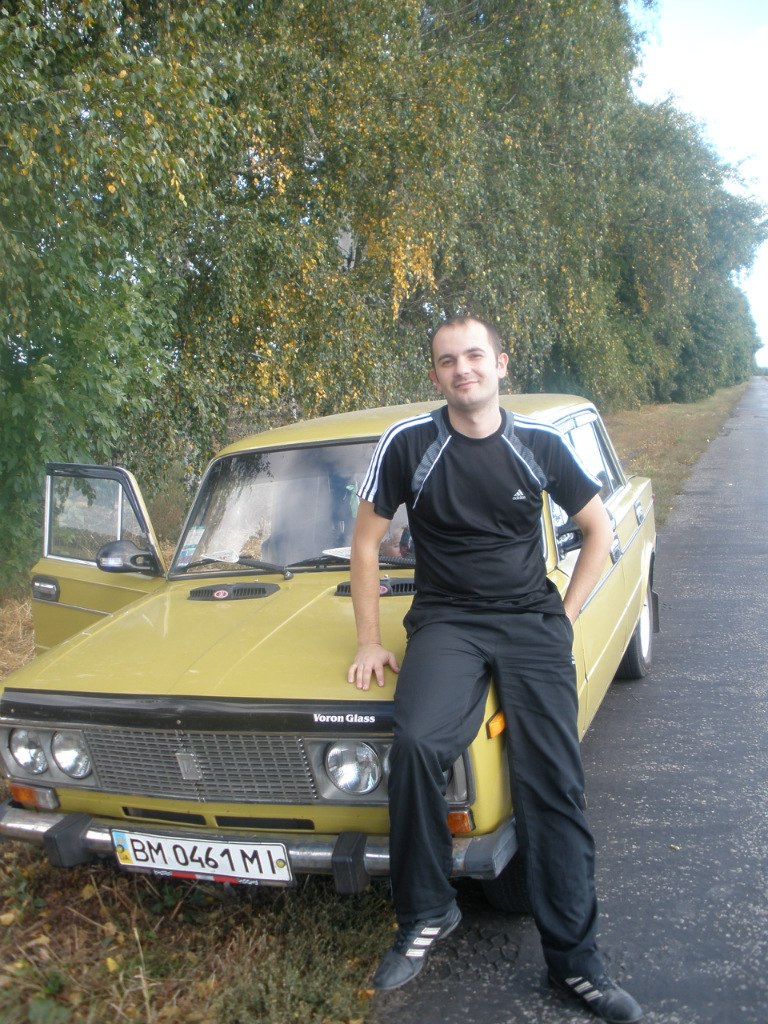 Leschenko_Alexey_002__PossibleCar_BM_0461_MI.jpg